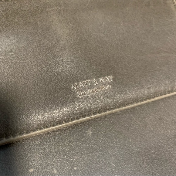 Matt & Nat | Wristlet Clutch Purse - Picture 4 of 15